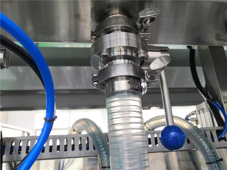 şokolad doldurma maşını